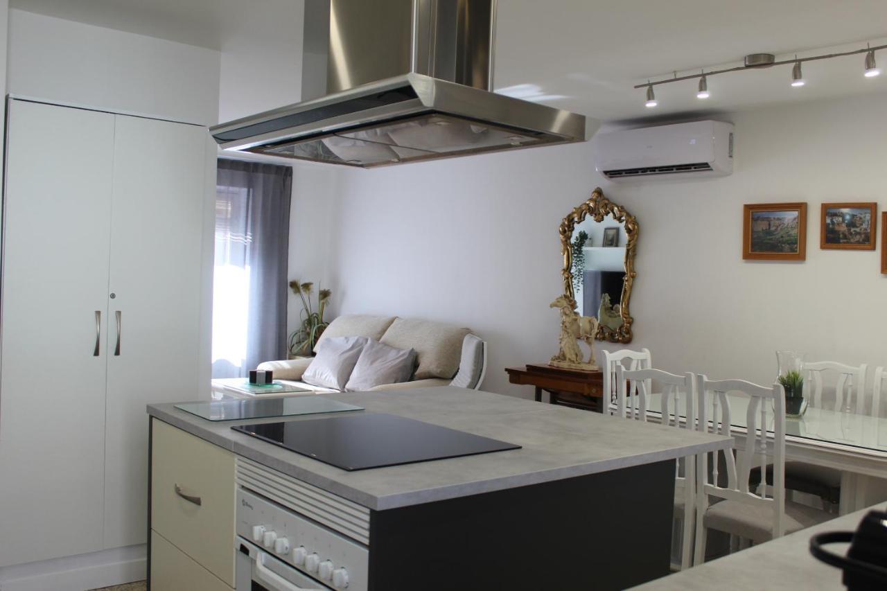 Apartamento Calle Huelva By Casaturistica Ronda Exterior photo